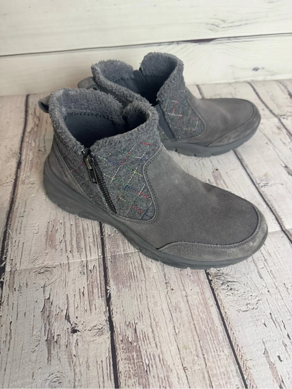 Sketchers Women's Gray Faux-Fur Lined Ankle Comfort Boots